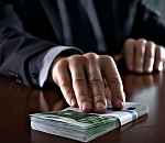 Астраханского энергетика оштрафовали на 12 млн рублей за взятку