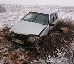 Серьезная авария на трассе в Астраханской области: машина перевернулась