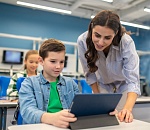 Для астраханских учителей подготовили онлайн-урок по безопасности подростков в интернете