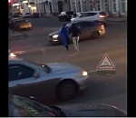 В Астрахани на дороге станцевали продавец и студент. Как наказали юных джигитов