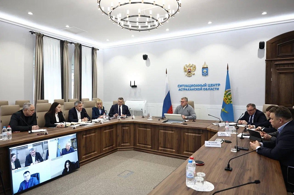 Губернатор озвучил темы беспокоящие астраханцев 