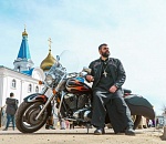 В Астраханской области служит священник-байкер 