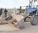 Астраханские кладбища приводят в порядок