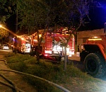 Кадры страшного пожара в Астрахани: сгорели четыре дома