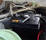  В Астрахани двое парней оставили три автомобиля без аккумуляторов, чтобы сдать их на цветмет