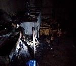 Ночью в Астрахани более 20 спасателей боролись с крупным пожаром