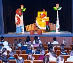 Астраханский театр кукол показал свои спектакли в ЛНР и ДНР