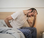 Слабость, нарушение сна и тревога: что ещё принес астраханцам коронавирус