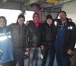 Команда астраханского судна просит о помощи