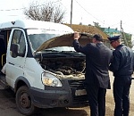 Астраханские водители незаконно тюнингуют маршрутки