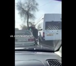 Маршрутчик и его приятель устроили публичные разборки с женщиной из-за ситуации на дороге