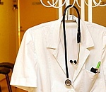 Оптимизацию астраханского здравоохранения обещают провести без сокращения медиков