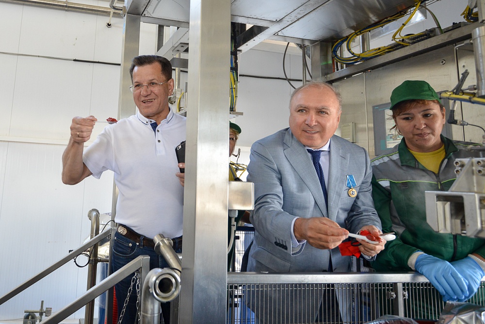 Астраханский завод томат-пасты выпустил первую партию продукции