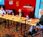 Тимофей Щербаков и Олег Шеин провели дебаты под сенью Ильича