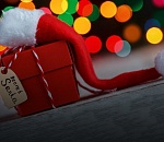 Астраханцы признались, каких подарков на Новый год ждут от начальства