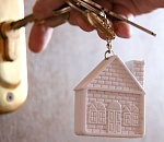 Астраханцам-переселенцам из аварийного жилья дали дом без газа