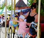 Как маленькие астраханцы отмечают свой праздник: фоторепортаж