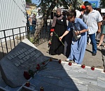 В Астрахани почтили память жертв теракта на Кировском рынке