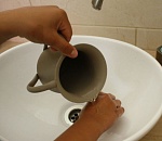 Завтра на некоторых улицах Астрахани отключат горячую воду