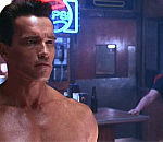 С приветом из 90-х: с астраханца сняли куртку посреди улицы