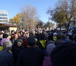 Ветераны вышли на массовый митинг против действий властей