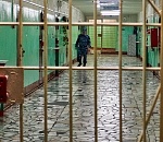 В астраханском следственном изоляторе осужденный устроил дебош