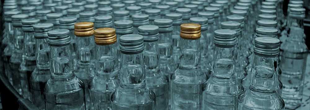 400 тысяч заплатит астраханец за 5,5 тысяч бутылок паленой водки