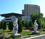 Обновленные парки и скверы Астрахани остаются бесхозными