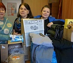 Астраханские пенсионеры-железнодорожники собрали более 250 кг вещей и продуктов для участников СВО