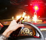 Астраханец выпил три литра пива и подышал на сотрудников ГАИ