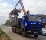 За длинные выходные из Астрахани вывезли более 220 тонн мусора