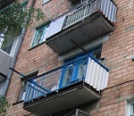 Астраханец, пытаясь попасть в квартиру через балкон, разбился