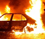 Ночью в Астрахани сгорел автомобиль