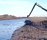 В Астраханской области возобновлены расчистки водных объектов