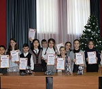 Робот привёз астраханским школьникам дипломы победителей конкурса 