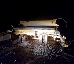 Под Астраханью дорожный рабочий протаранил щебнеукладчик