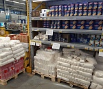 В астраханском супермаркете сфотографировали полные полки с сахаром