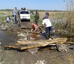 50 отдыхающих оказались заложниками водной стихии под Астраханью