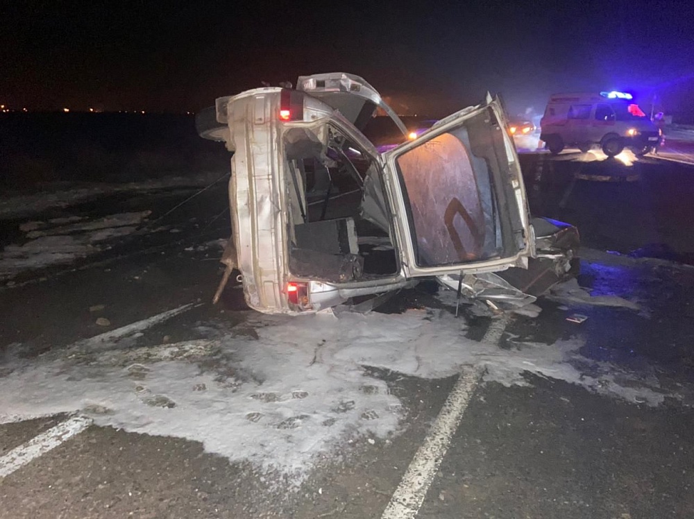 Жуткая авария на трассе Волгоград-Астрахань, погибли двое водителей