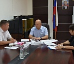 Глава администрации Астрахани Олег Полумордвинов проводит приемы граждан в районах города