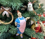 Винни Пух и Карлсон украсили ретро-елку в Астрахани