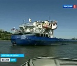 АСТРАХАНСКИЕ МОРЯКИ ГОЛОДАЮТ В АКВАТОРИИ РОСТОВА