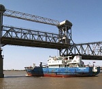 Завтра на два часа Старый мост в Астрахани разведут