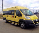 В Астраханской области водитель иномарки врезался в маршрутку и скрылся