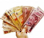 Зарплаты работников регоператора капремонта в Астрахани завышены