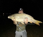 Астраханцу ночью попалась та ещё рыбка