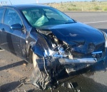 Под Астраханью автомобиль снес дорожный знак