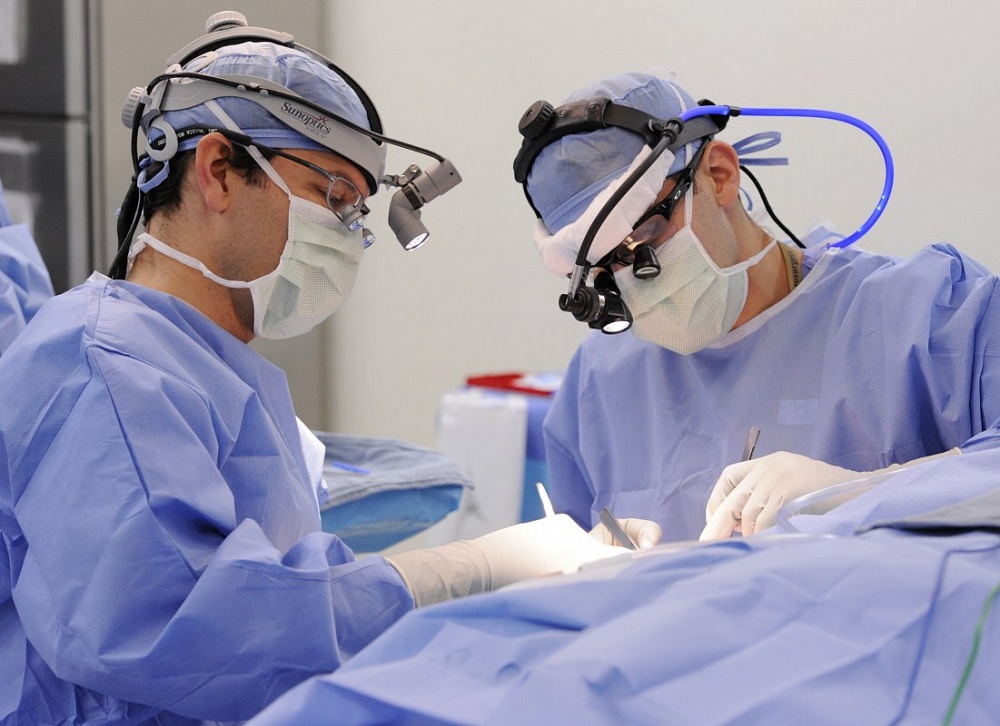 Астраханские хирурги провели уникальную операцию на головном мозге