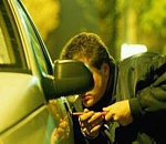 Пьяный астраханец угнал машину, чтобы покатать друзей