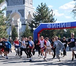 В Астрахани почти тысяча человек вышли на старт осенней городской эстафеты